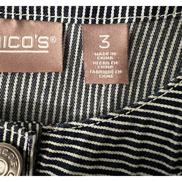 Chicos Top Womens Size L Deep Navy Railroad Stripe Long Sleeve Button Up NWT - Picture 2 of 12